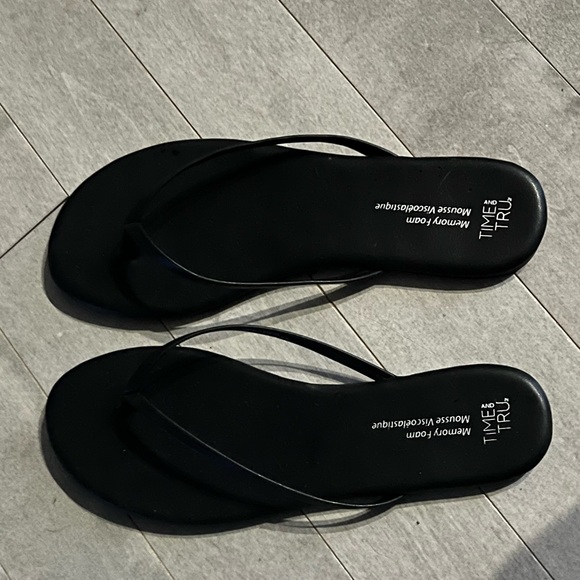 Brand new- Faux leather black flip flops - Picture 2 of 2